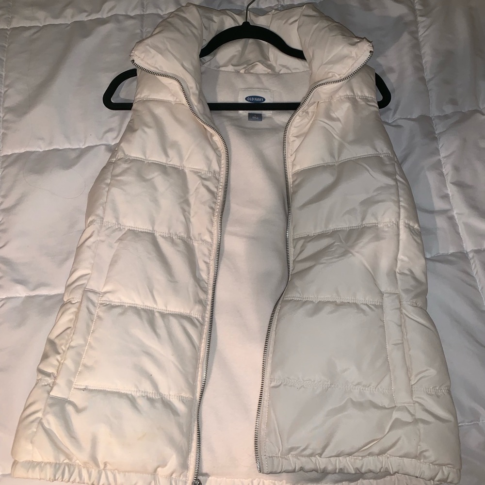 Old navy puffy vest